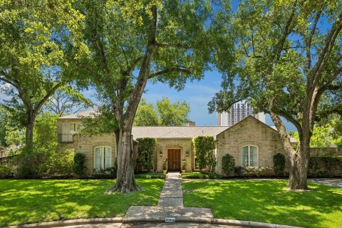 802 Briar Ridge Drive